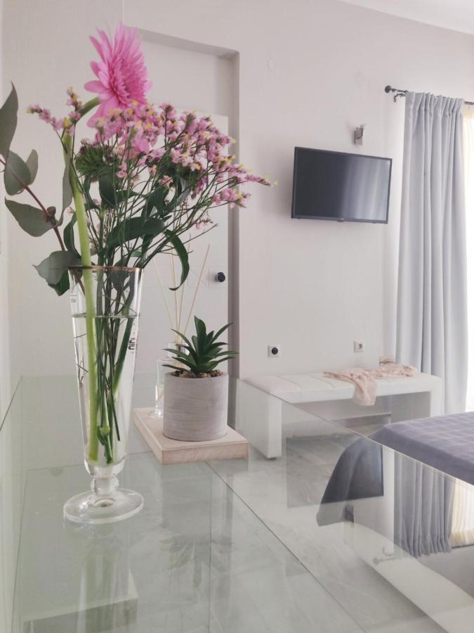 Emorfia'S Apartments Platanes  Bagian luar foto